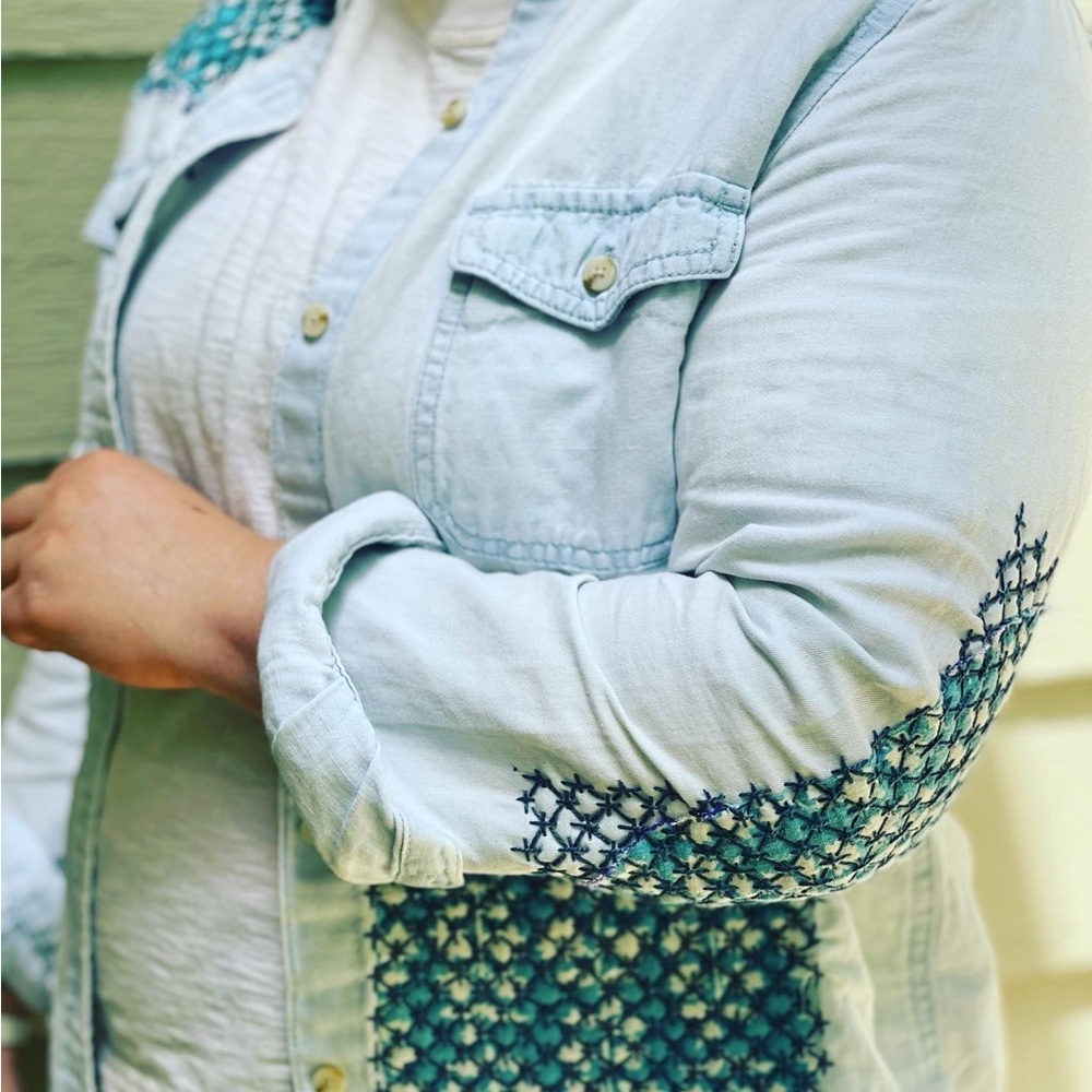 Hand Embroidery - Picture 6 of 7